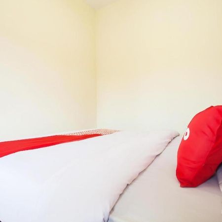 Oyo 2361 Hotel Winston Glugur Εξωτερικό φωτογραφία
