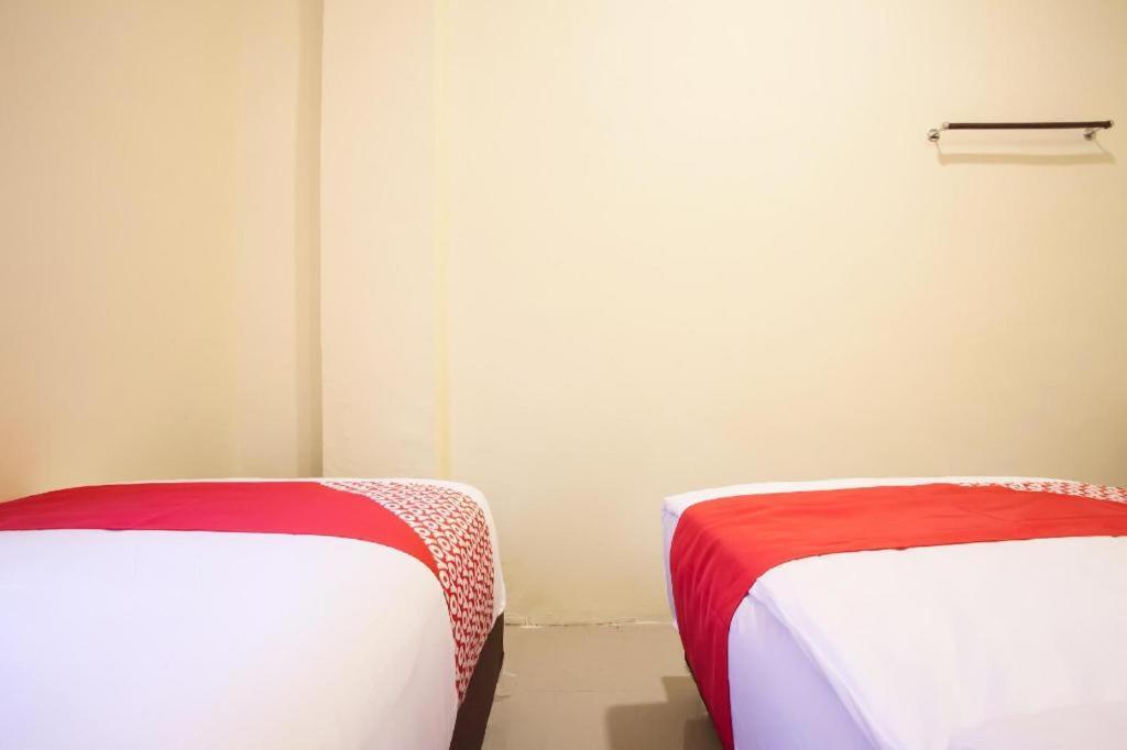 Oyo 2361 Hotel Winston Glugur Εξωτερικό φωτογραφία