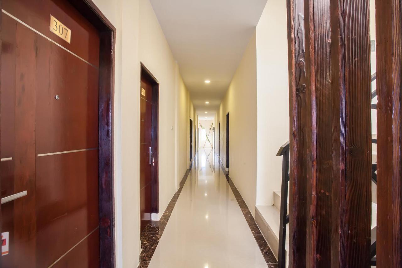 Oyo 2361 Hotel Winston Glugur Εξωτερικό φωτογραφία