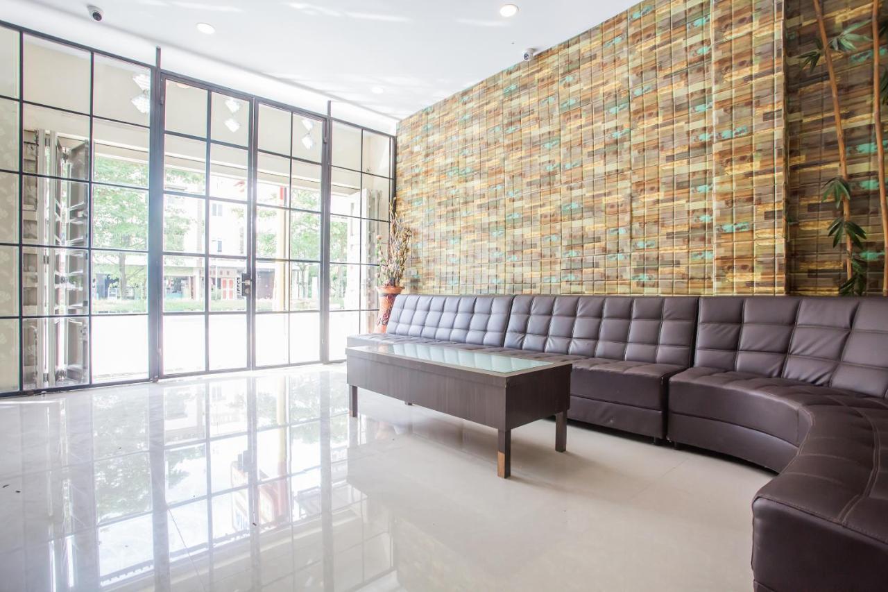 Oyo 2361 Hotel Winston Glugur Εξωτερικό φωτογραφία