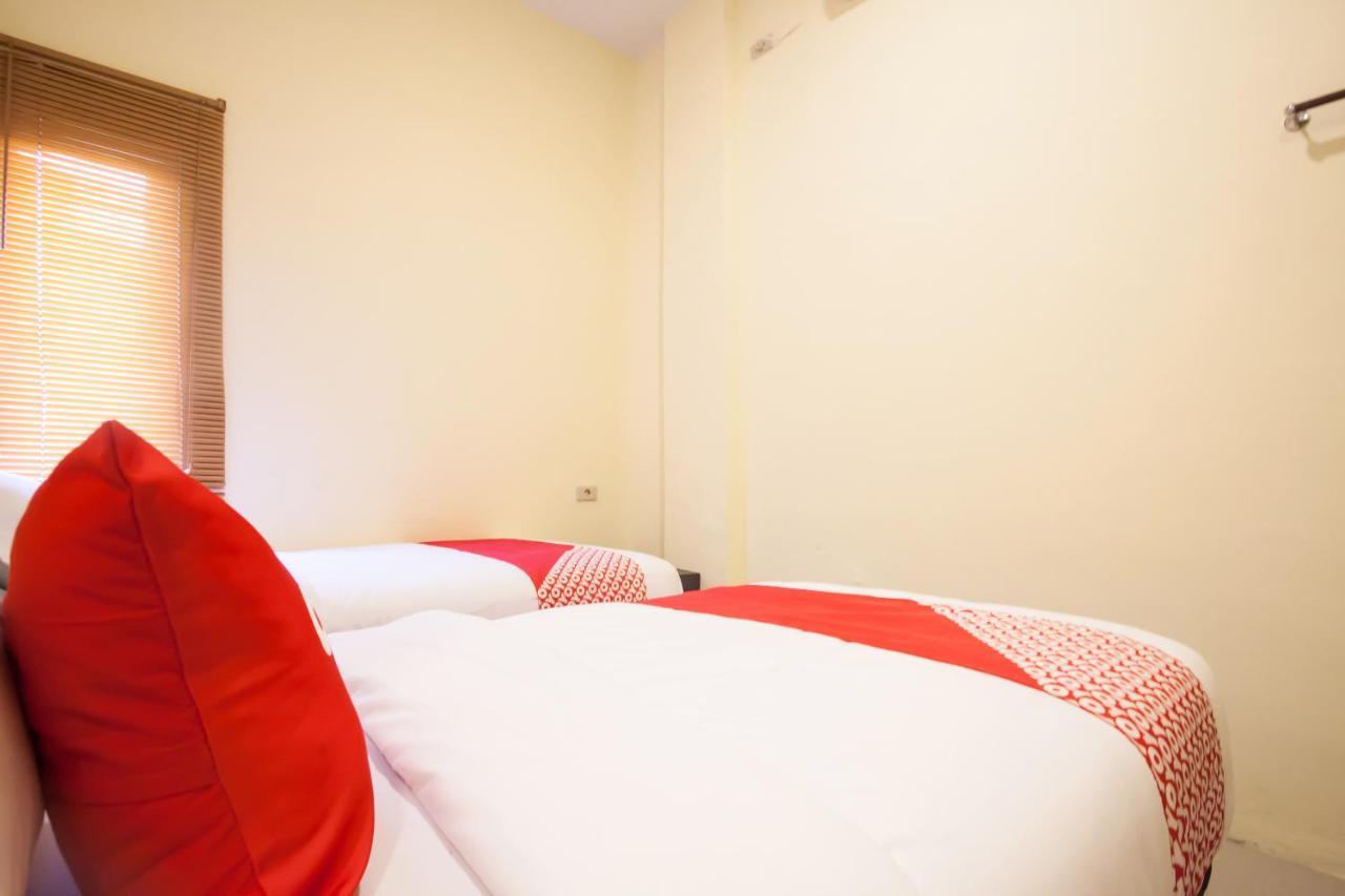Oyo 2361 Hotel Winston Glugur Εξωτερικό φωτογραφία