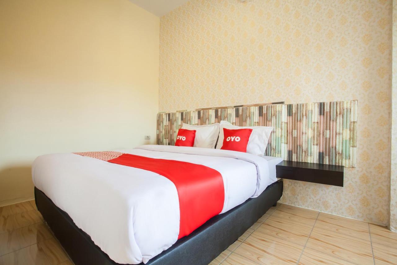 Oyo 2361 Hotel Winston Glugur Εξωτερικό φωτογραφία