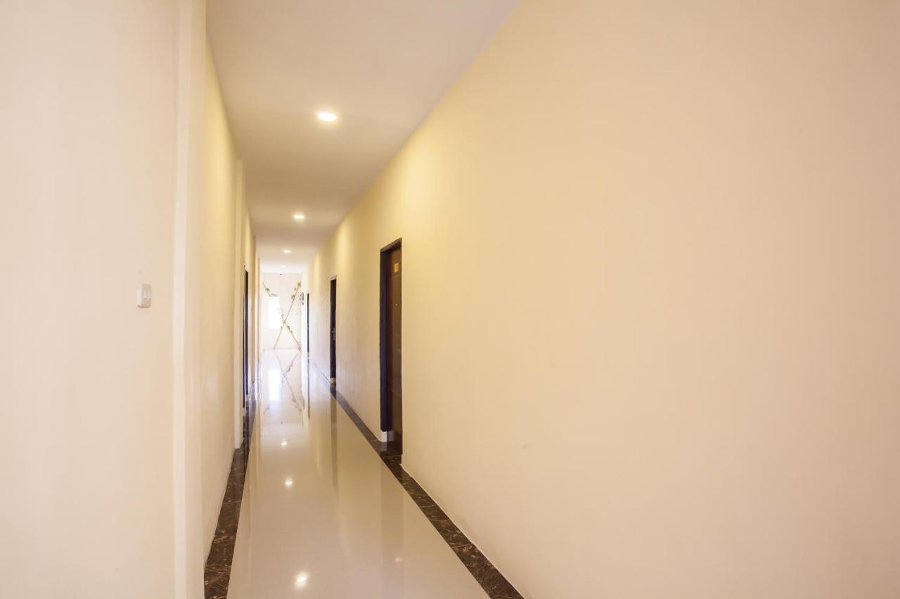 Oyo 2361 Hotel Winston Glugur Εξωτερικό φωτογραφία